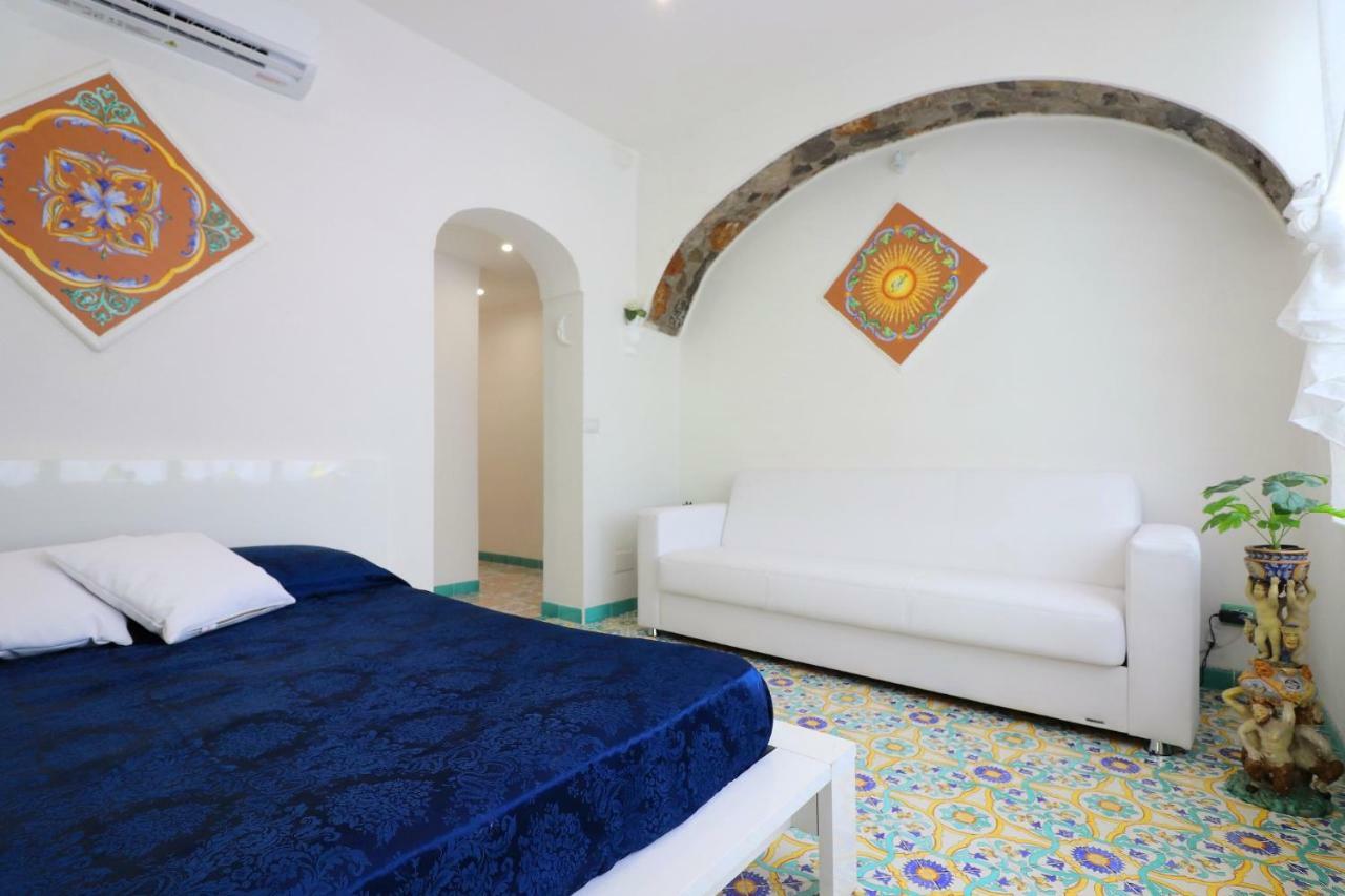 Апартаменты Sorrento Realty Holidays - Erika Apt Позитано Экстерьер фото